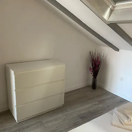 Vibe, Great Location! Apartmán *